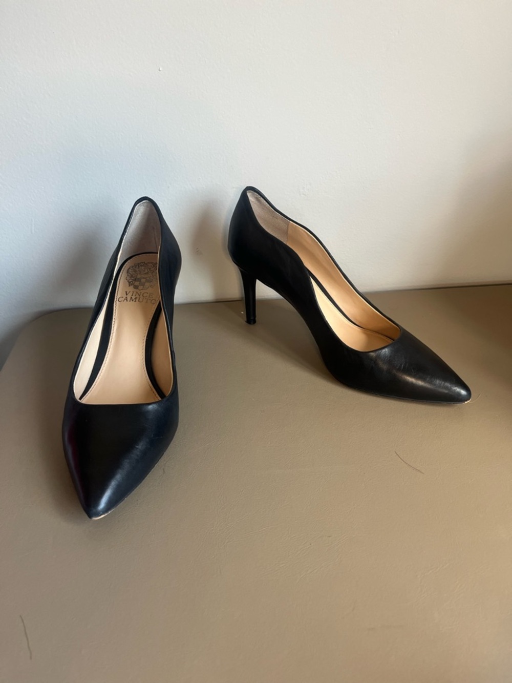 Vince Camuto Black Leather Pointed-Toe Stiletto Pumps